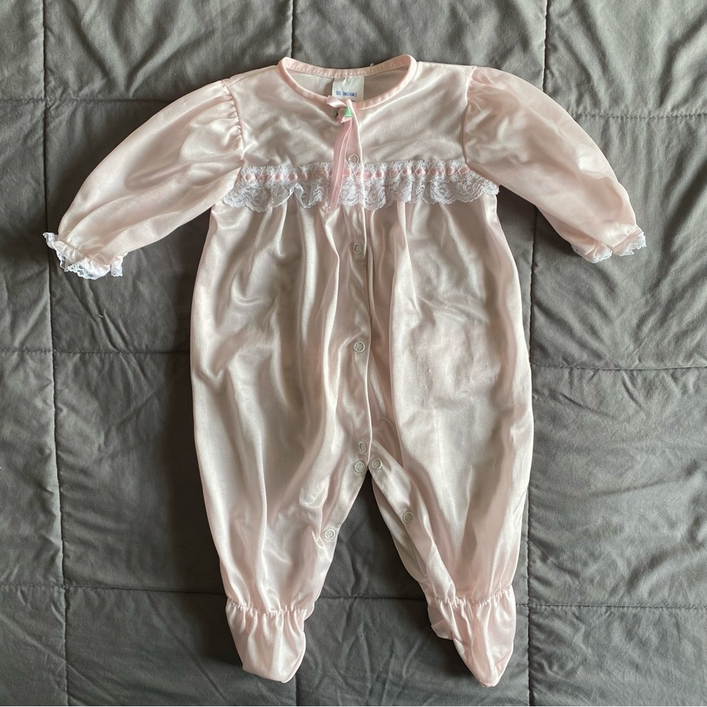 VTG Infant Girls 6 Months MoonBeams Pink Floral Ruffles Ribbons Onesie USA Fun